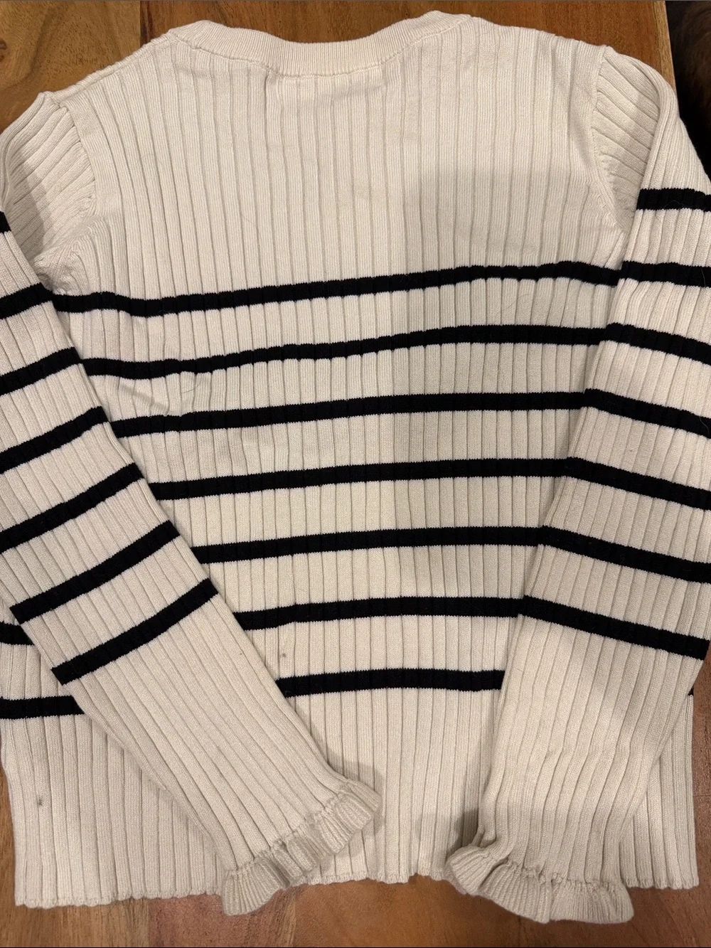 NWOT H&M Ribbed Crewneck Sweater